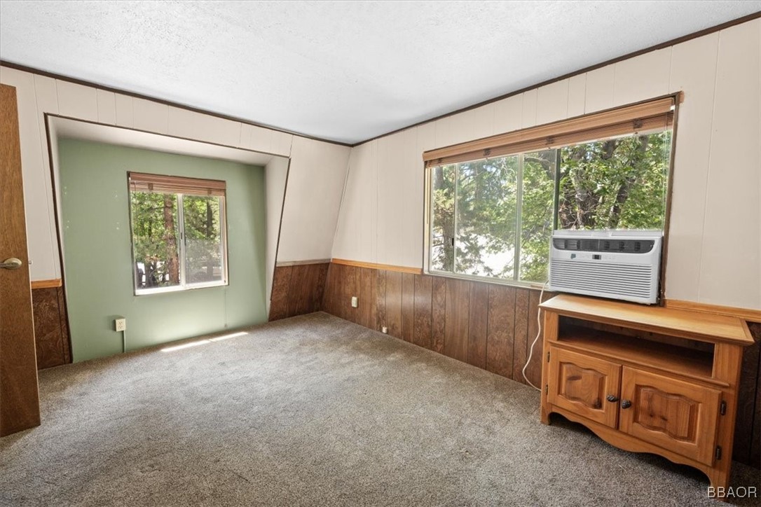 477 Los Angeles Avenue Property Photo 17