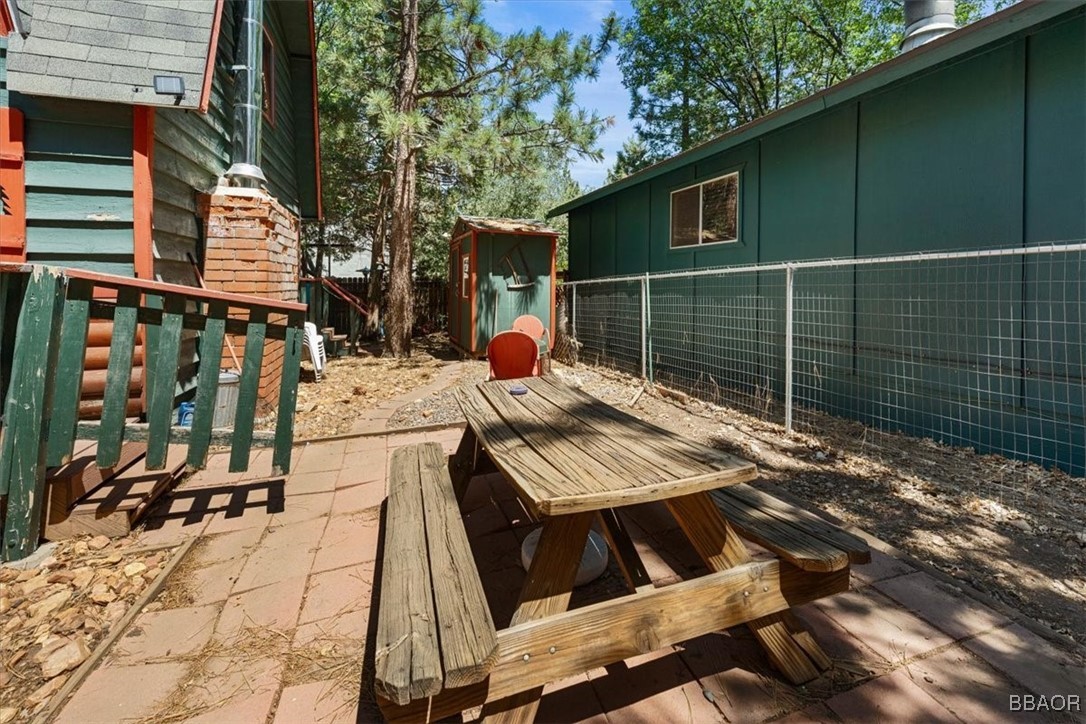 477 Los Angeles Avenue Property Photo 22