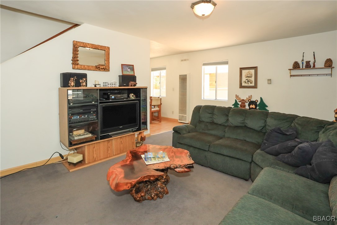 523 Wabash Lane Property Photo 4