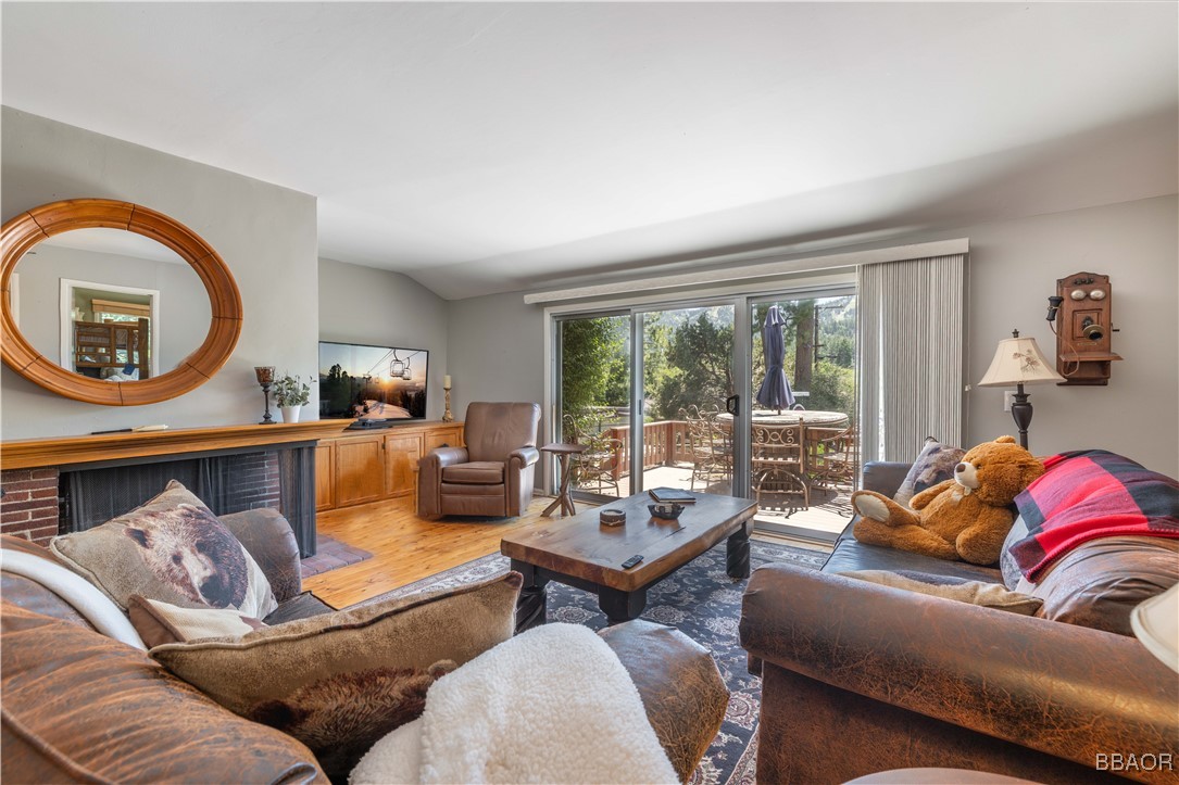 42817 Encino Road Property Photo 2