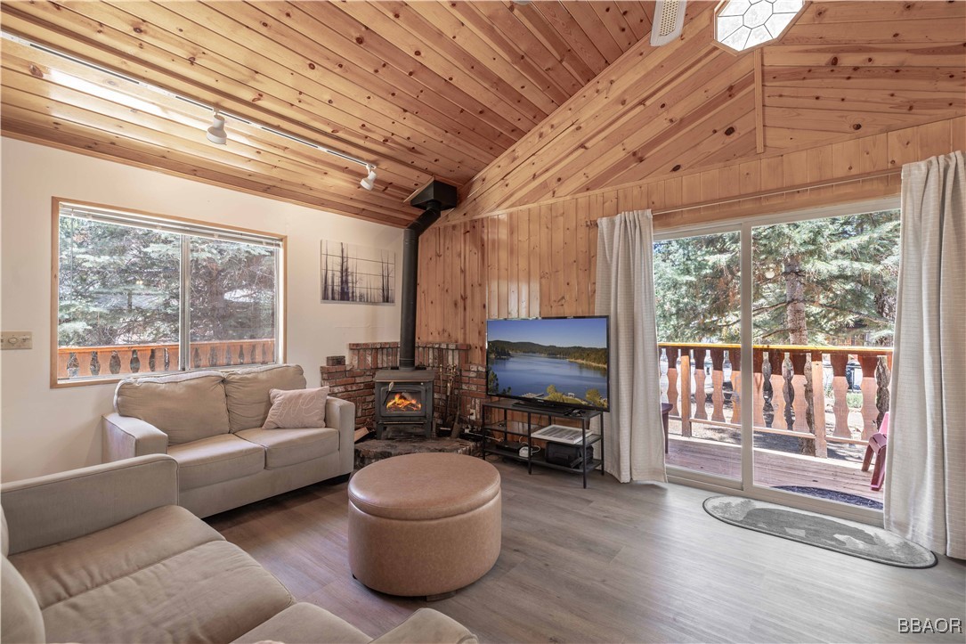 1004 Sugarloaf Boulevard Property Photo 3