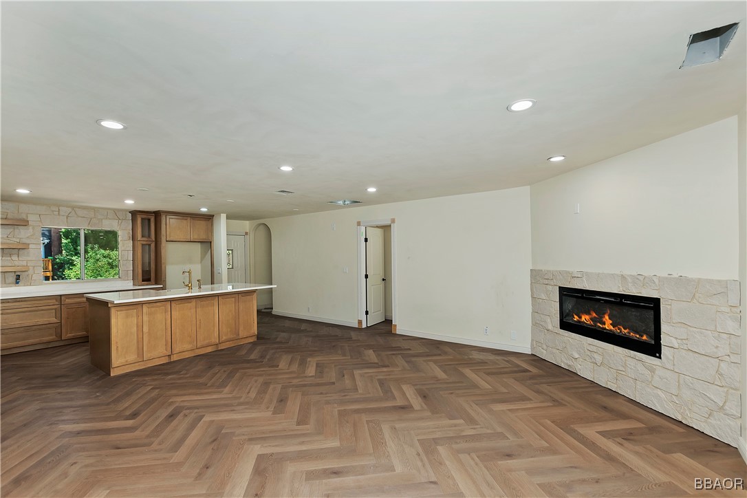 228 East Country Club Boulevard Property Photo 2