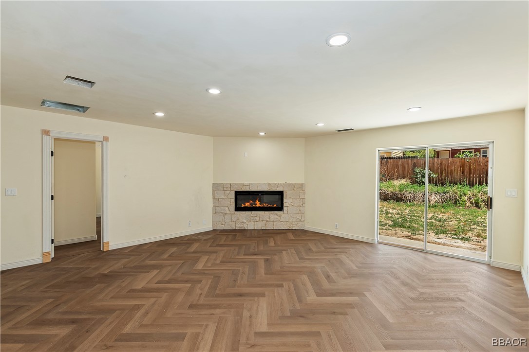 228 East Country Club Boulevard Property Photo 3