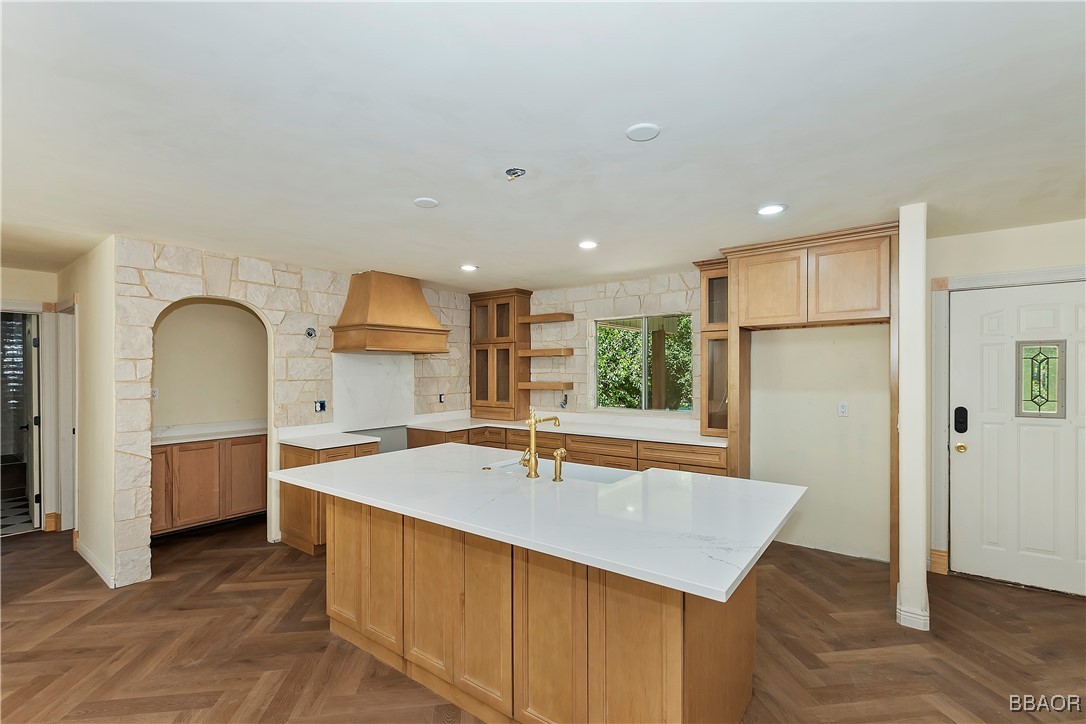 228 East Country Club Boulevard Property Photo 8