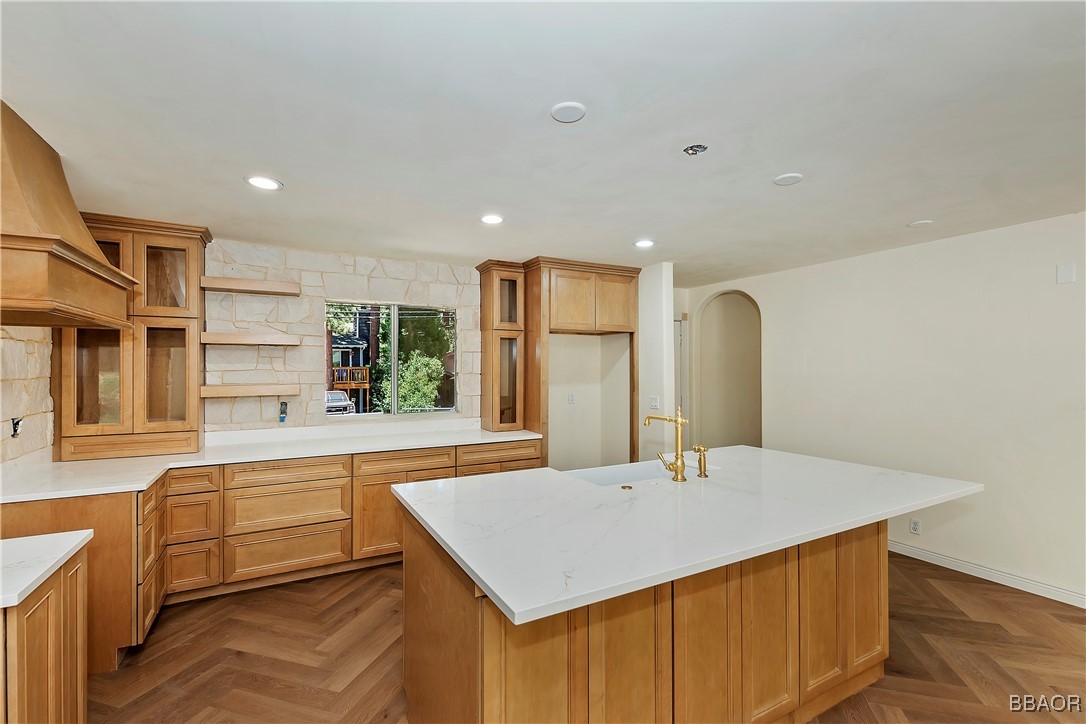228 East Country Club Boulevard Property Photo 10