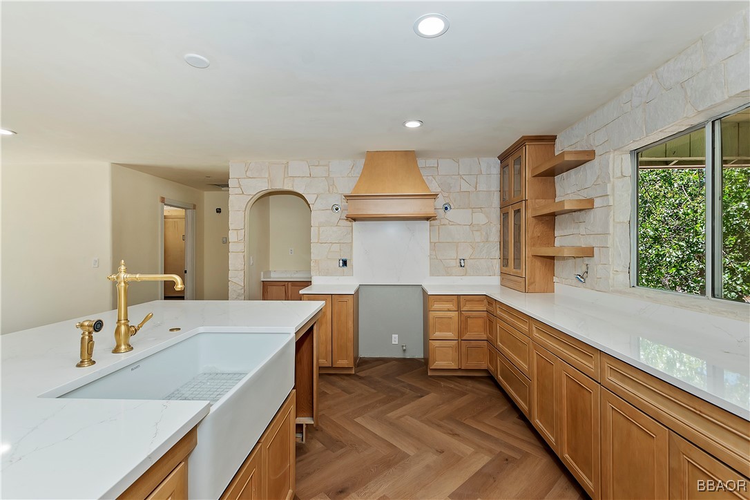 228 East Country Club Boulevard Property Photo 11