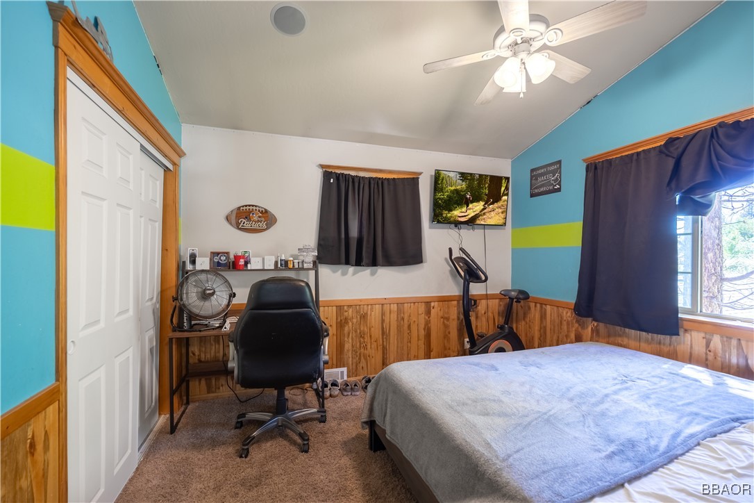 209 West Meadow Lane Property Photo 13