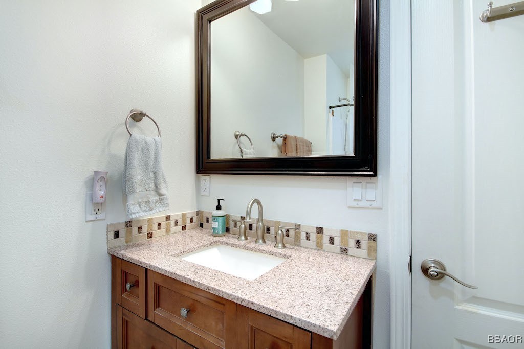 562 Vista Avenue Property Photo 20