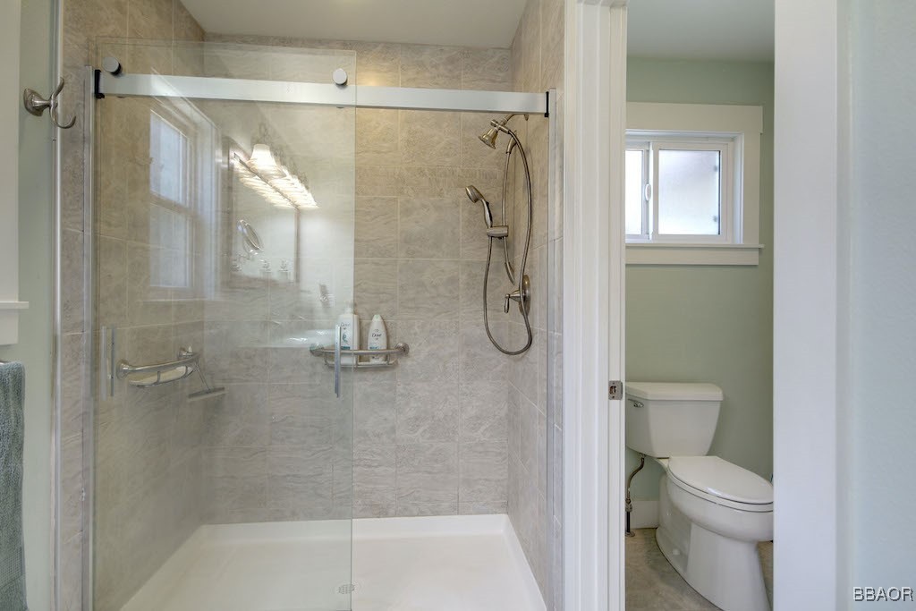 562 Vista Avenue Property Photo 28