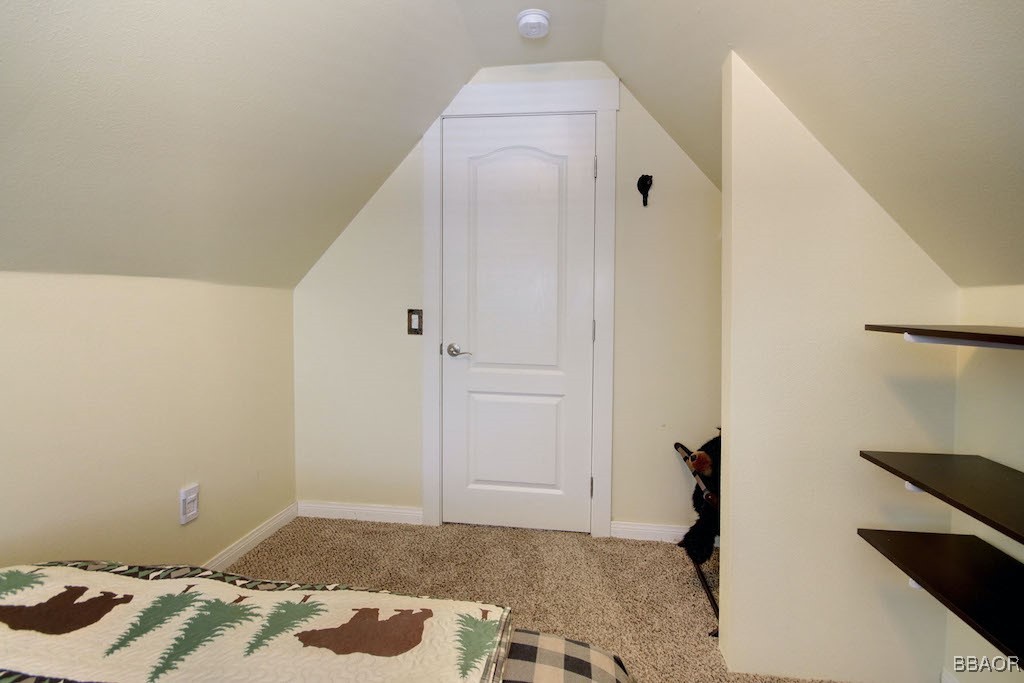 562 Vista Avenue Property Photo 33