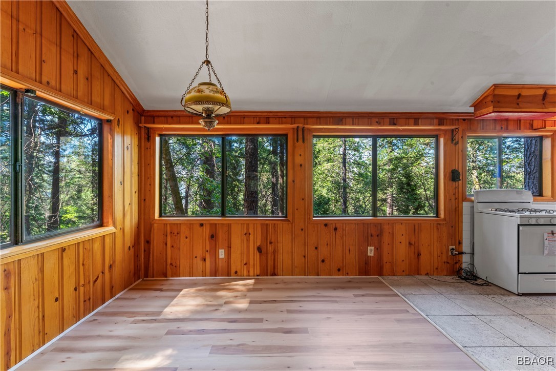 22490 Rockwell Road Property Photo 7