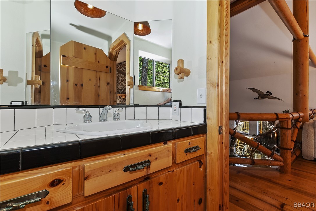 169 Imperial Property Photo 8