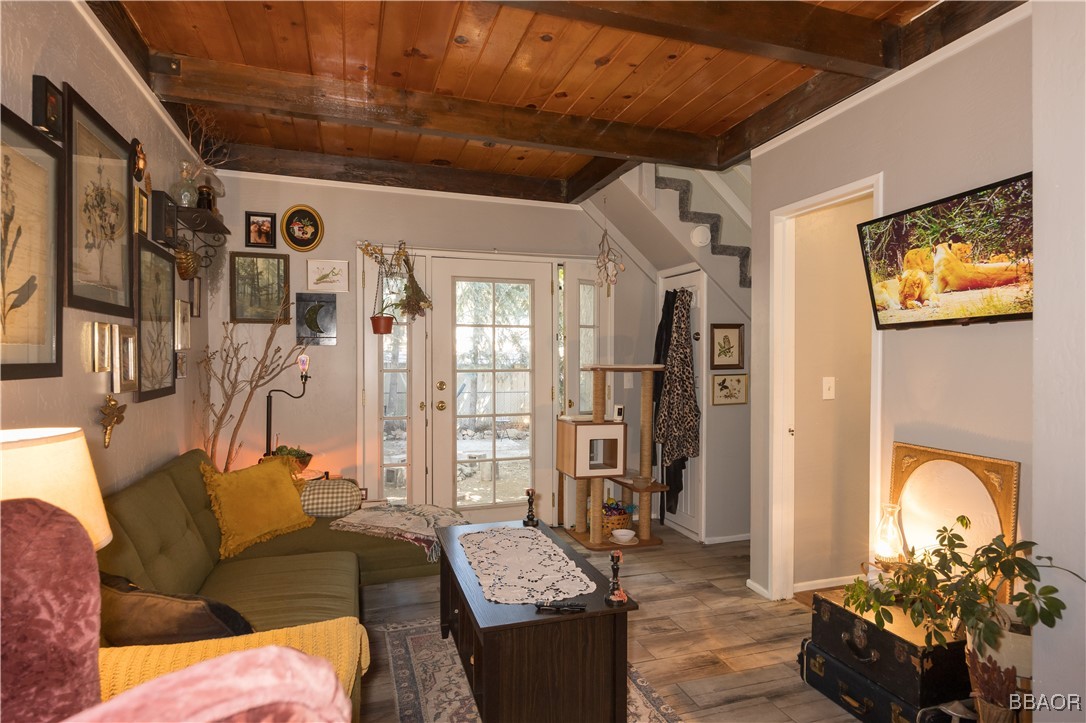 1025 West Country Club Boulevard Property Photo 8