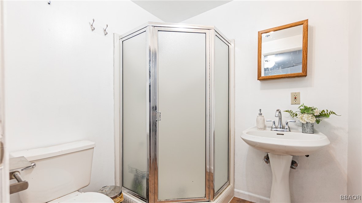 29282 Pine Drive Property Photo 6