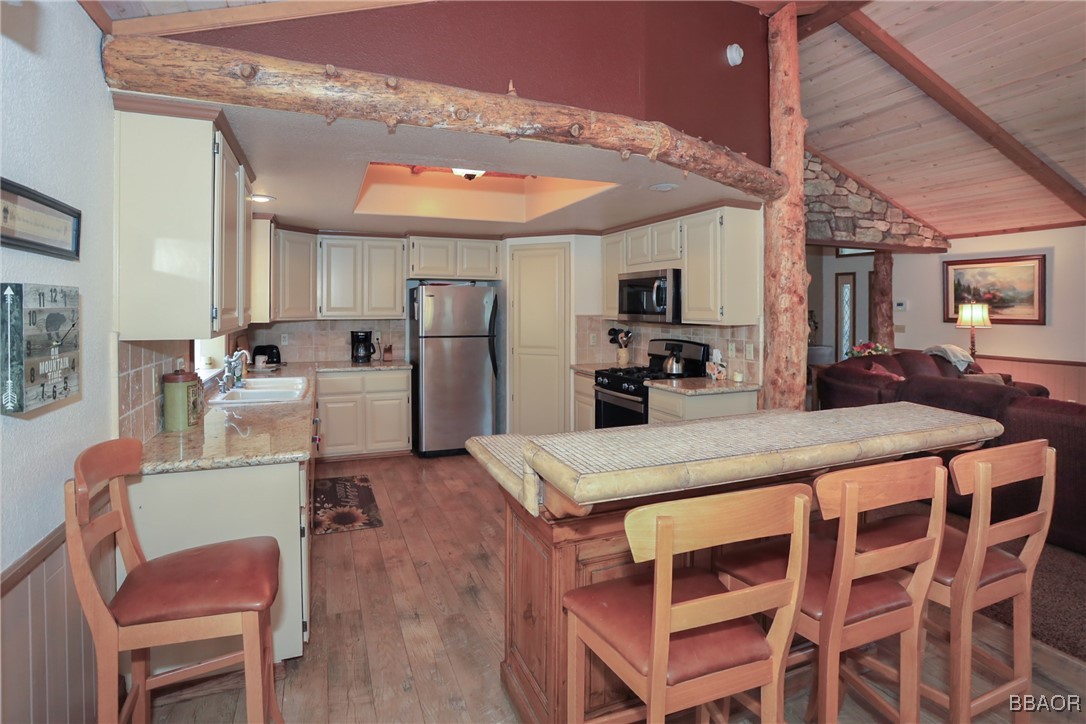 42299 Heavenly Valley Road Property Photo 10