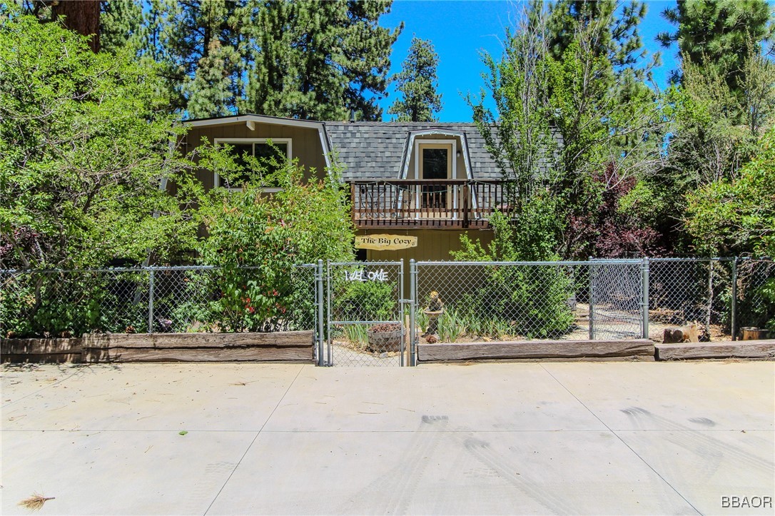 317 West Aeroplane Boulevard Property Photo 1