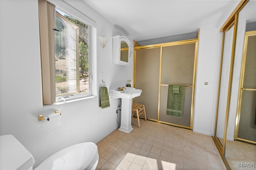 38512 North Shore Drive Property Photo 14