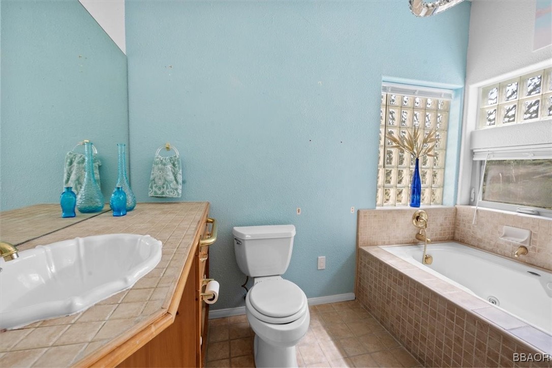 38512 North Shore Drive Property Photo 28