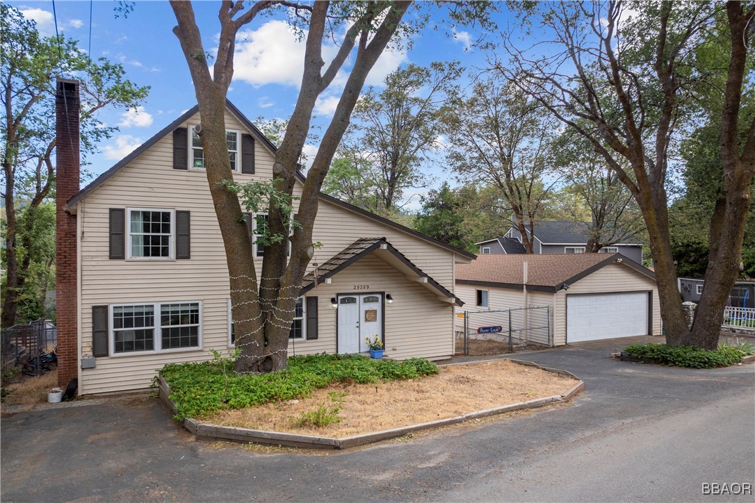 29289 Lake View Drive Property Photo 1