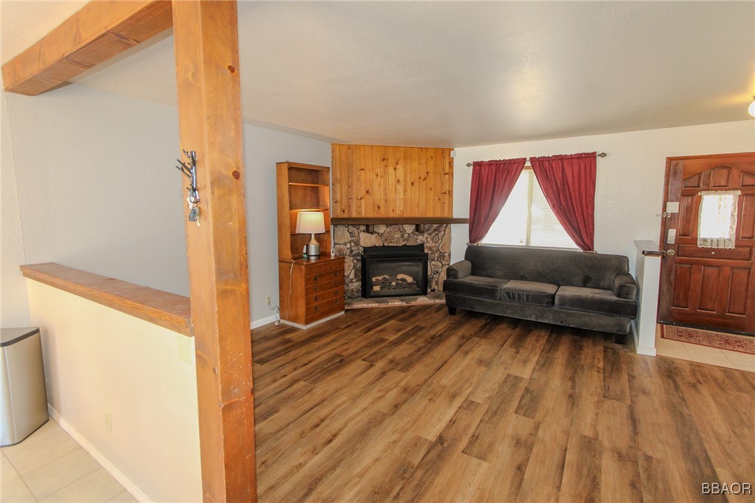 1084 Hugo Lane Property Photo 6