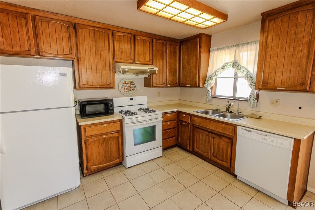 1084 Hugo Lane Property Photo 8