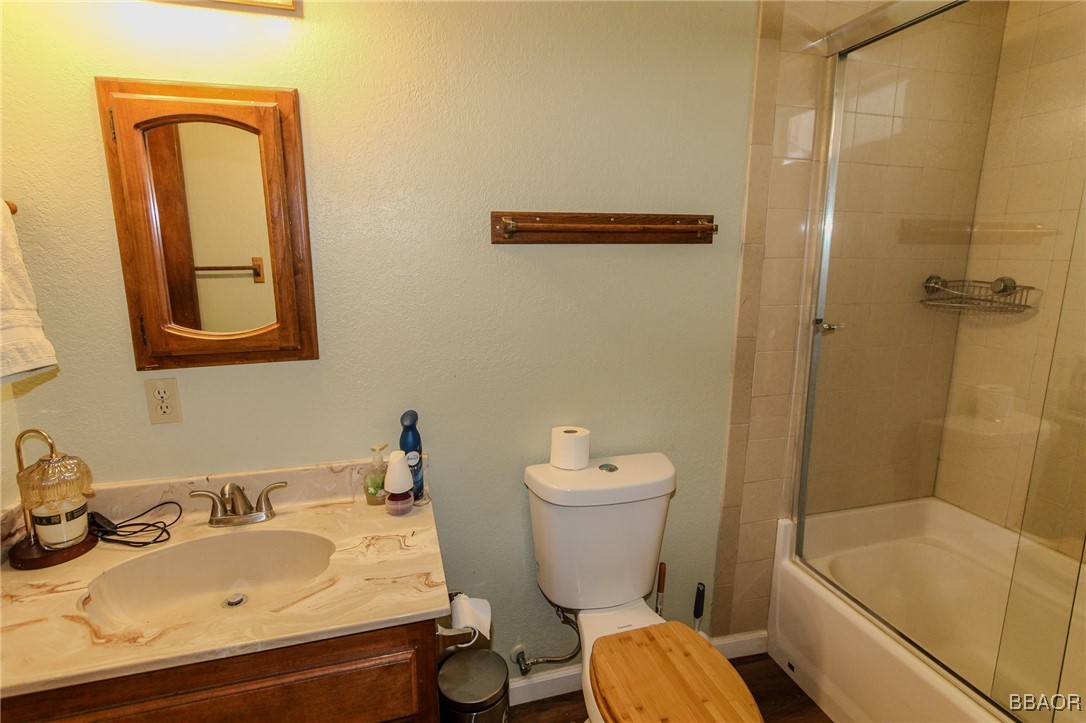 1084 Hugo Lane Property Photo 13