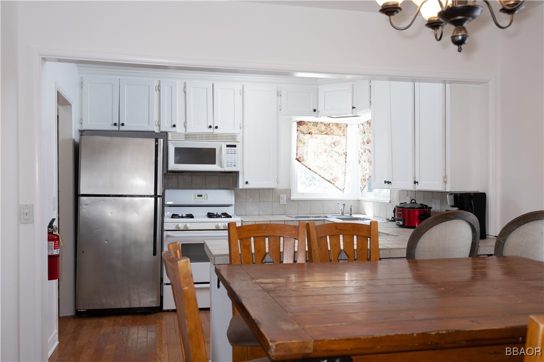 1007 Knickerbocker Road Property Photo 11