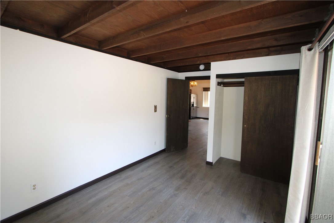 898 Los Angeles Avenue Property Photo 7