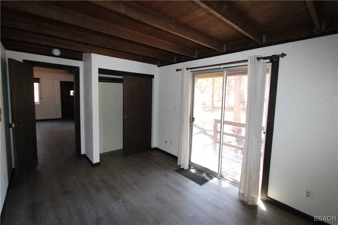 898 Los Angeles Avenue Property Photo 8