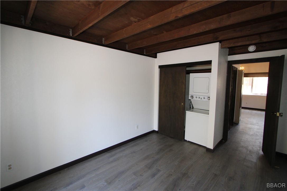 898 Los Angeles Avenue Property Photo 12