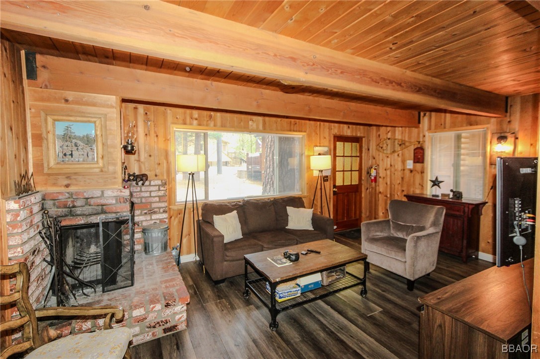 202 West Sherwood Boulevard Property Photo 5