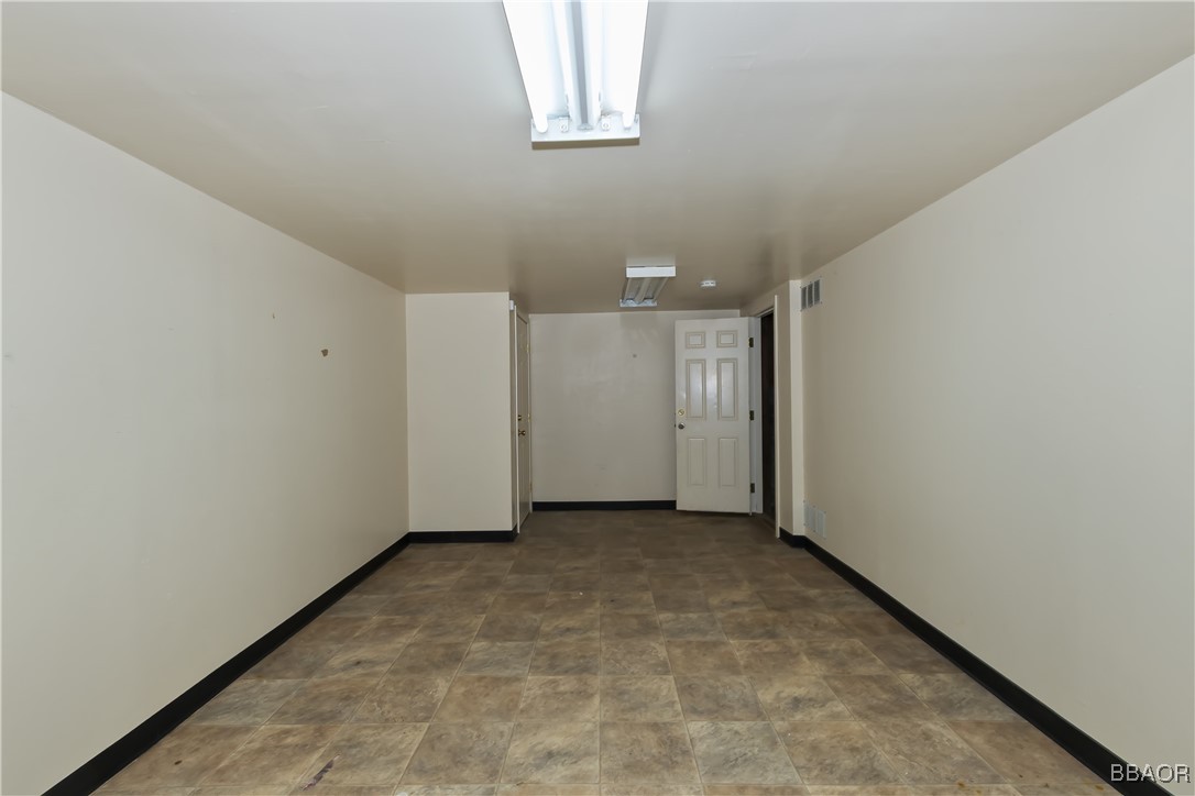 40728 Village Drive Property Photo 32