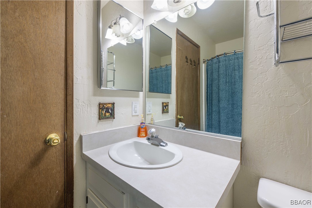 41935 Switzerland Drive 36 Property Photo 18