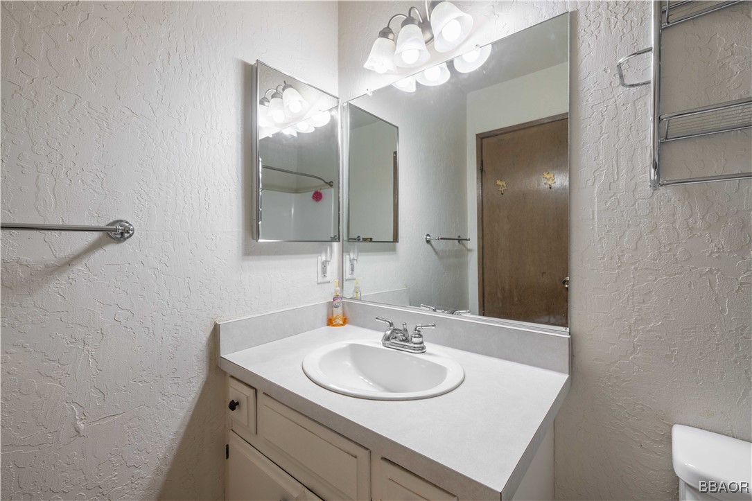 41935 Switzerland Drive 36 Property Photo 23