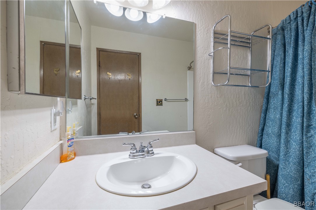 41935 Switzerland Drive 36 Property Photo 24