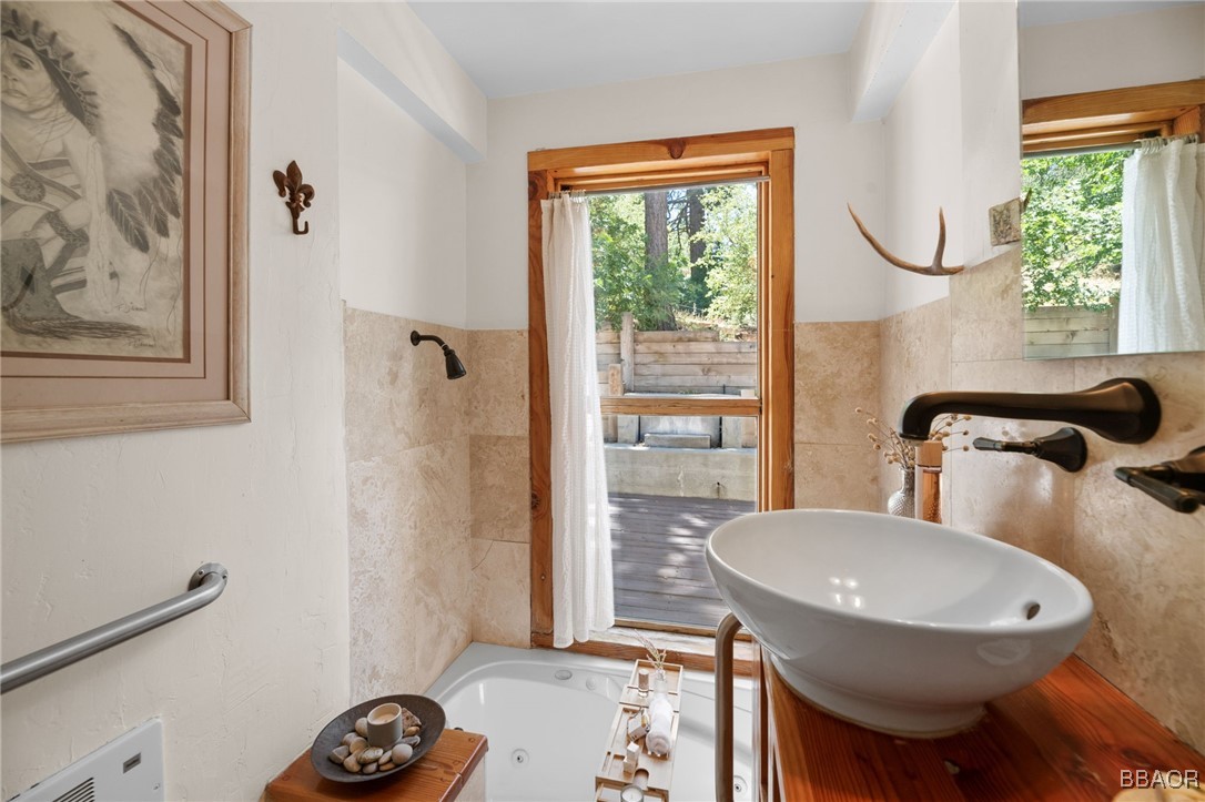865 Villa Grove Avenue Property Photo 21