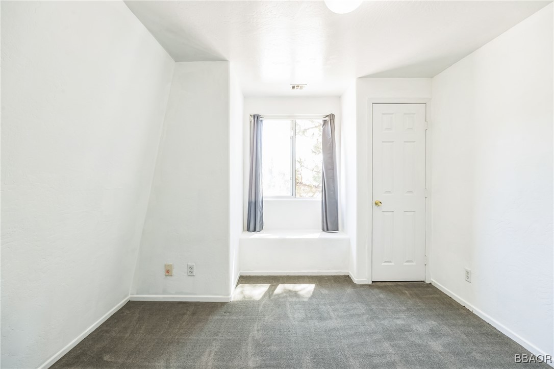 1050 Paradise Way Property Photo 23