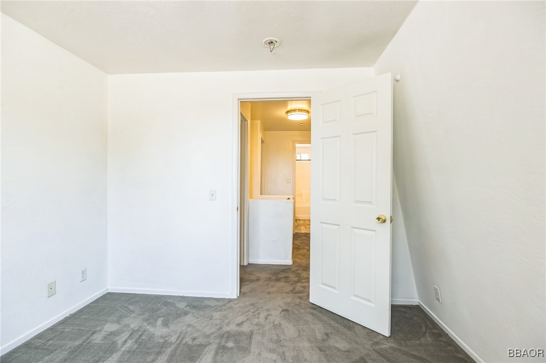 1050 Paradise Way Property Photo 25