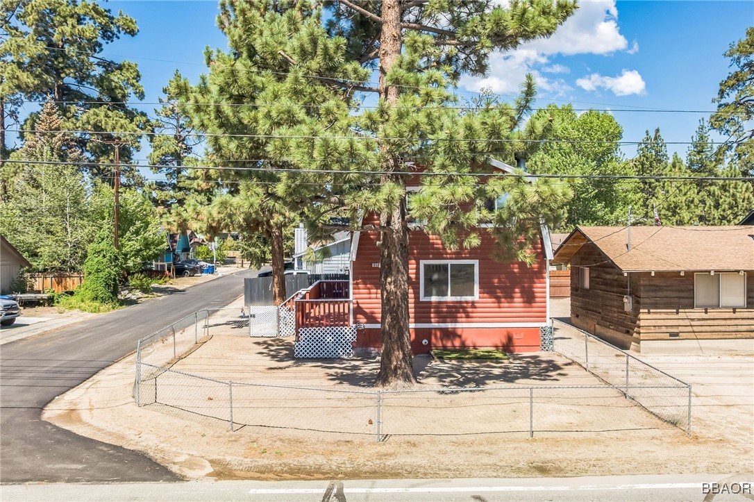 1050 Paradise Way Property Photo 32