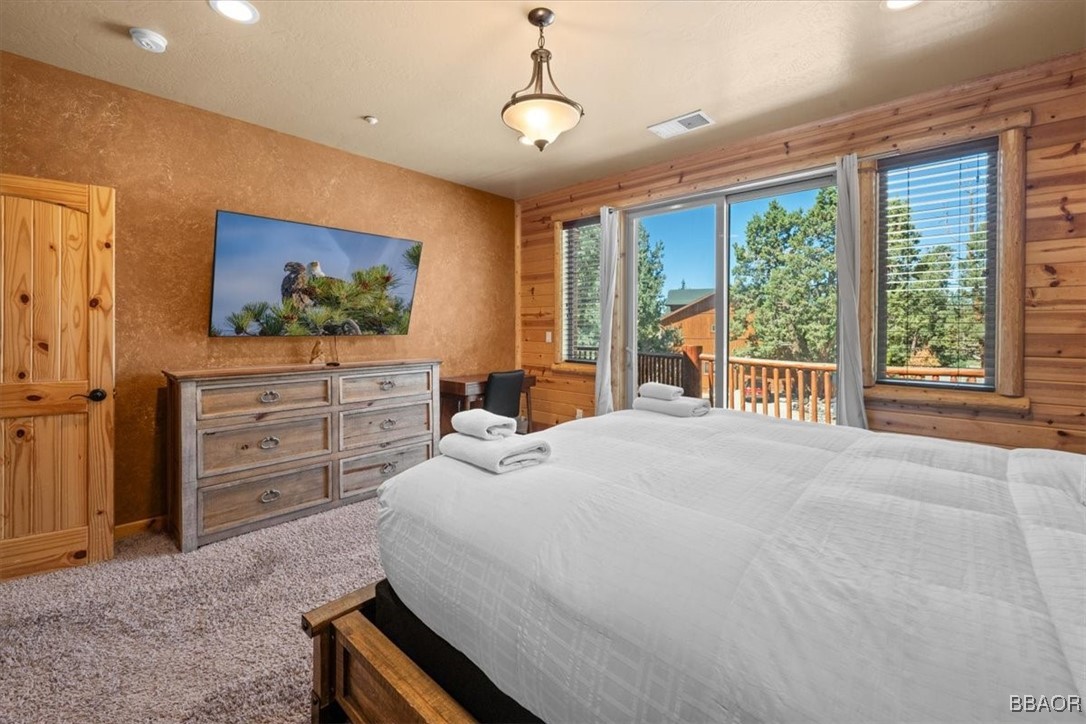 42573 Bear Loop Property Photo 8