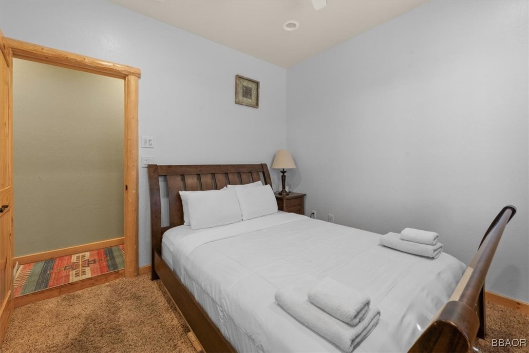 42573 Bear Loop Property Photo 16