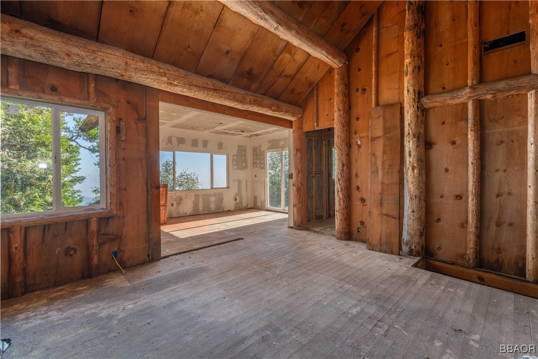 28503 Rim Of The World Highway Property Photo 10