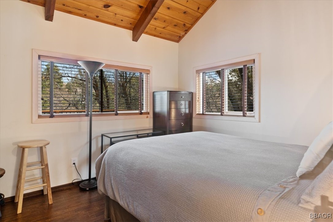 698 Villa Grove Avenue Property Photo 14