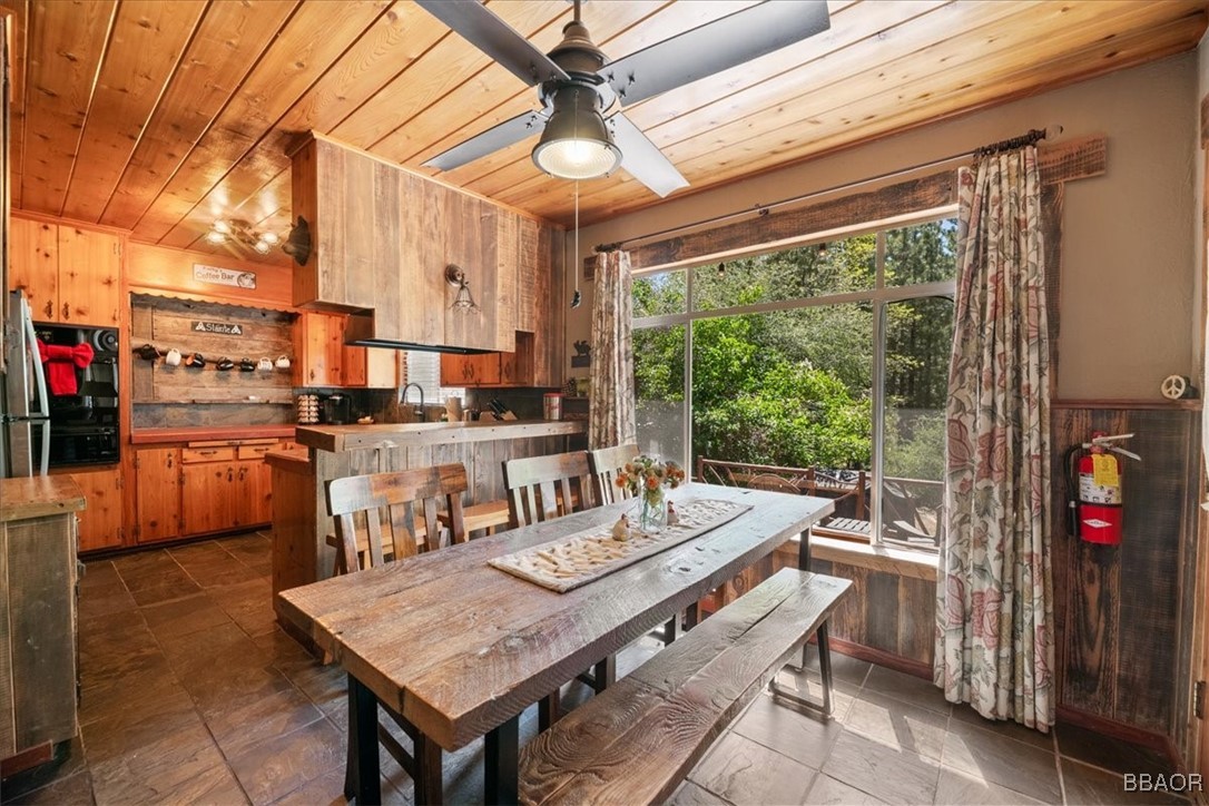 39989 Hillcrest Property Photo 8