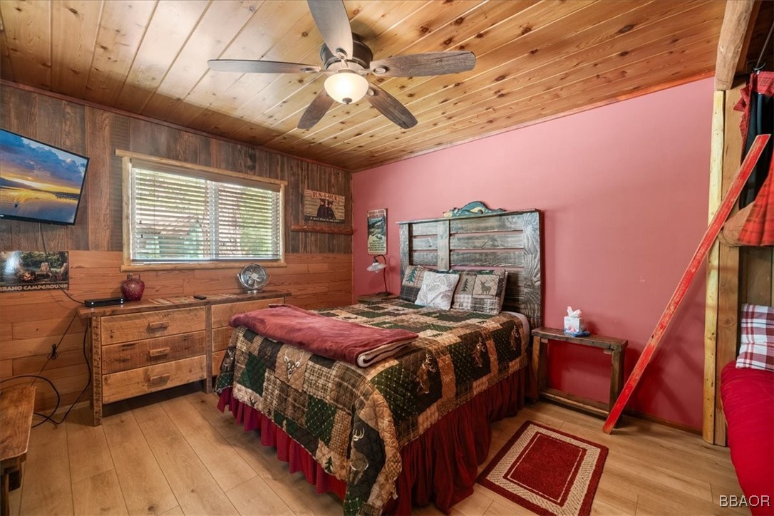 39989 Hillcrest Property Photo 16