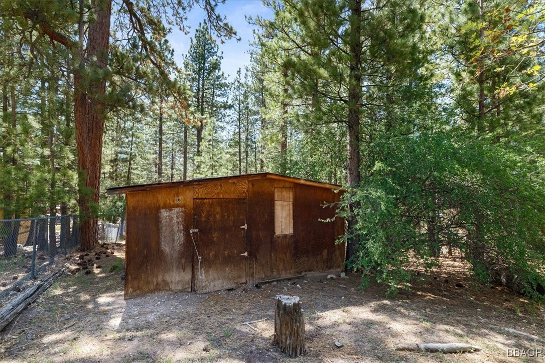 39989 Hillcrest Property Photo 22