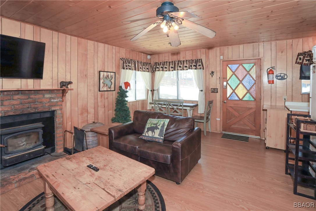 641 Sugarloaf Boulevard Property Photo 6
