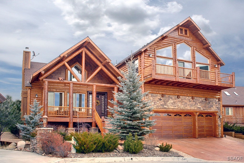 463 Windsong Property Photo 1