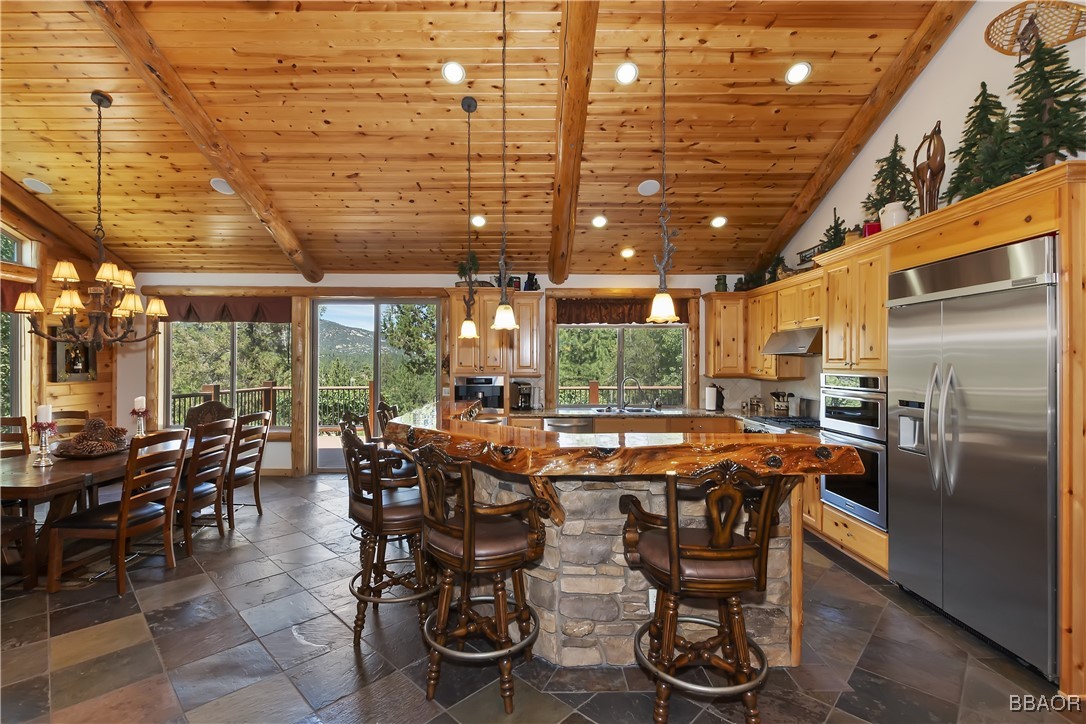 463 Windsong Property Photo 15