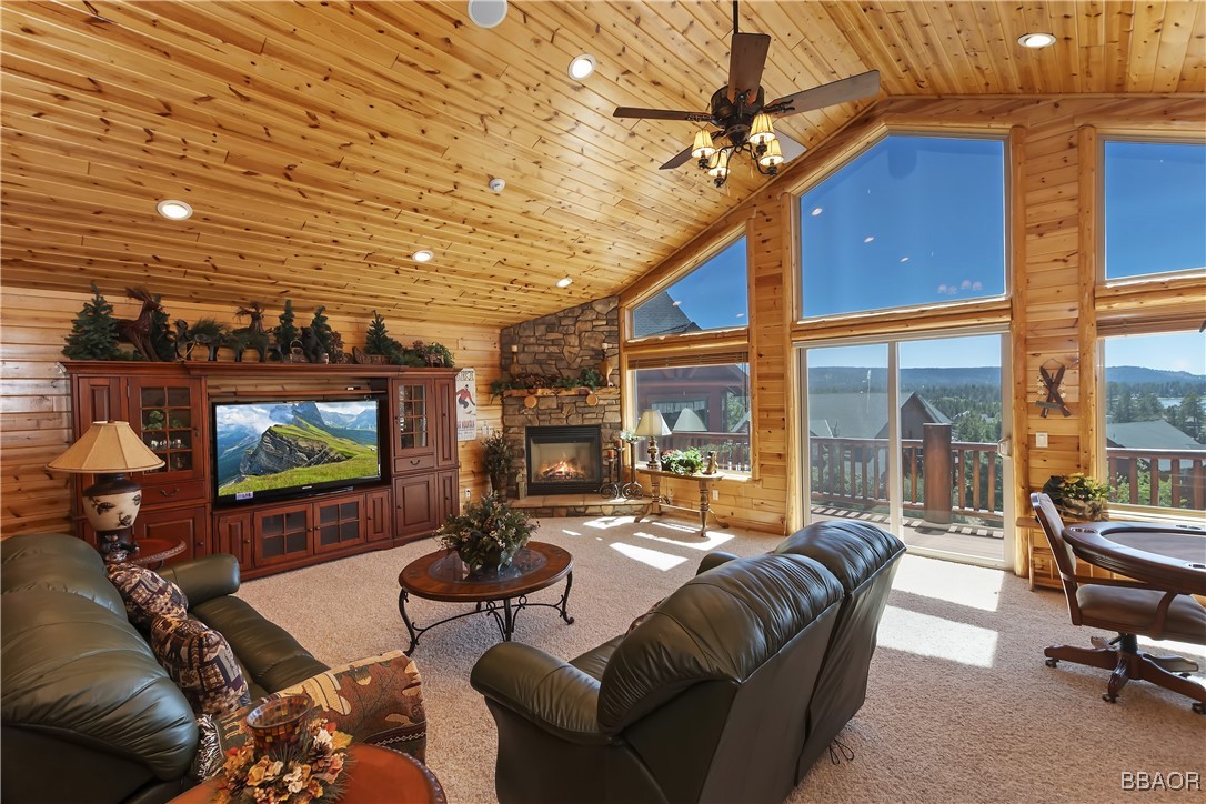 463 Windsong Property Photo 27